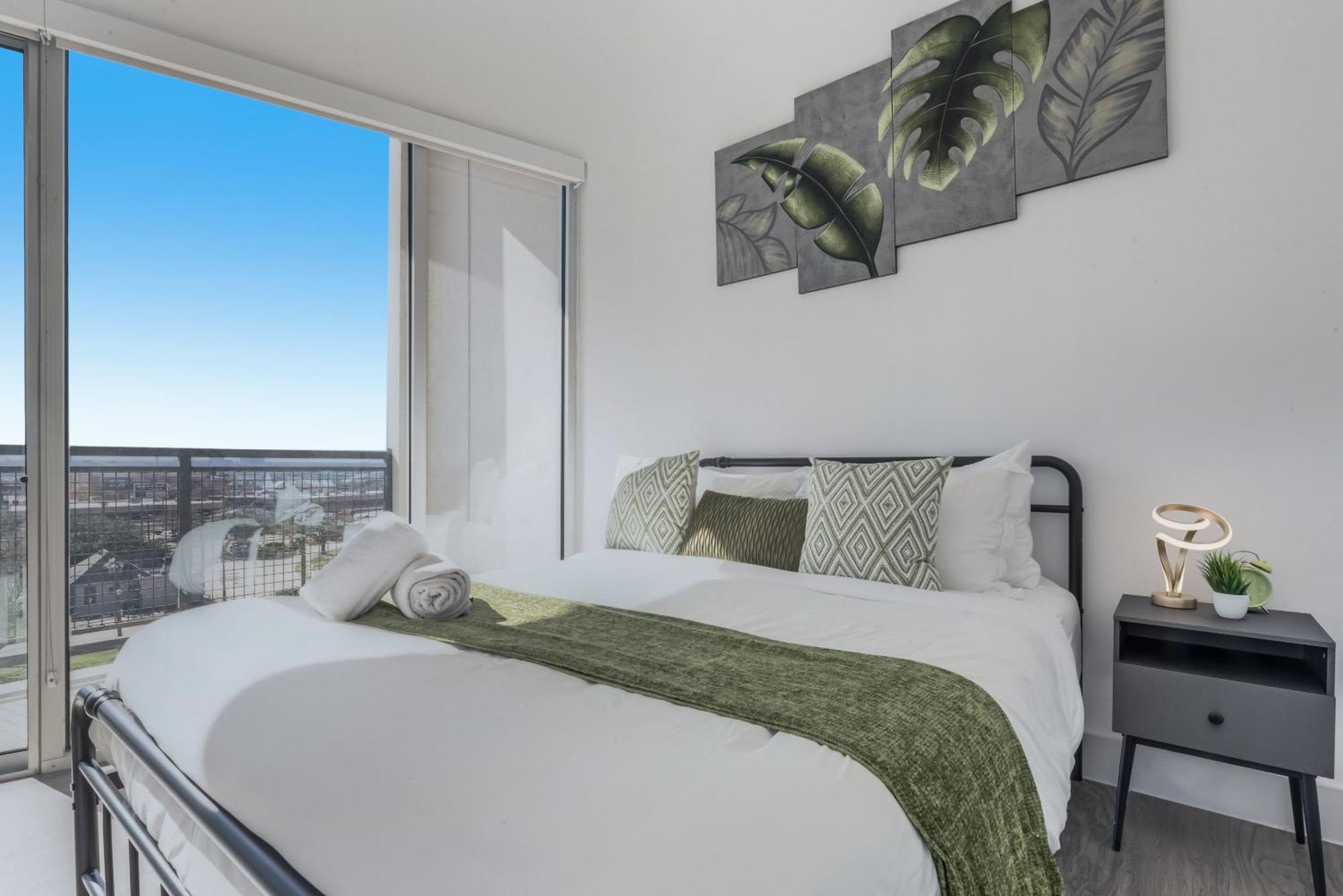 Snazzy Loft Style 2Br I Gym I Parking I Workspace Dallas Buitenkant foto